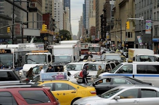 How Traffic Control Services Improve Public Safety